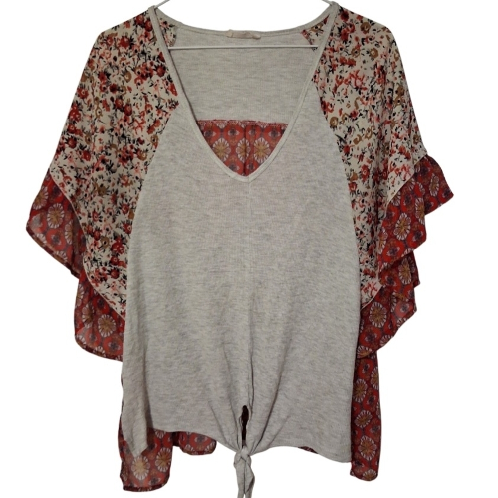Hummingbird Gray and Red Tie Front Ruffled Blouse Bohemian Floral‎ Sz M